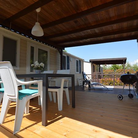 West Coast Mobilhome With Xxl Terrace In Naturist Resort Solaris Fkk Tar-Vabriga Buitenkant foto