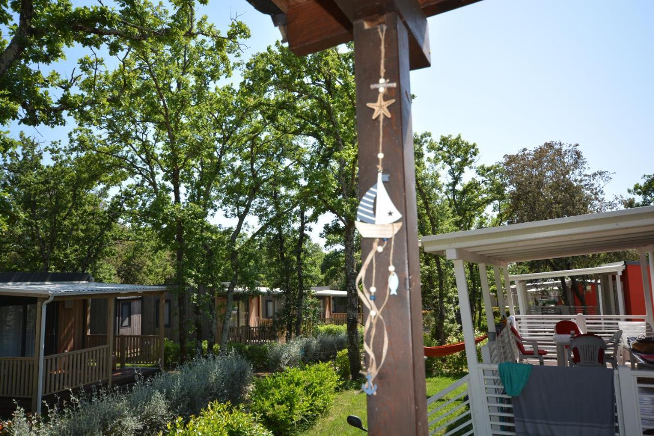 West Coast Mobilhome With Xxl Terrace In Naturist Resort Solaris Fkk Tar-Vabriga Buitenkant foto
